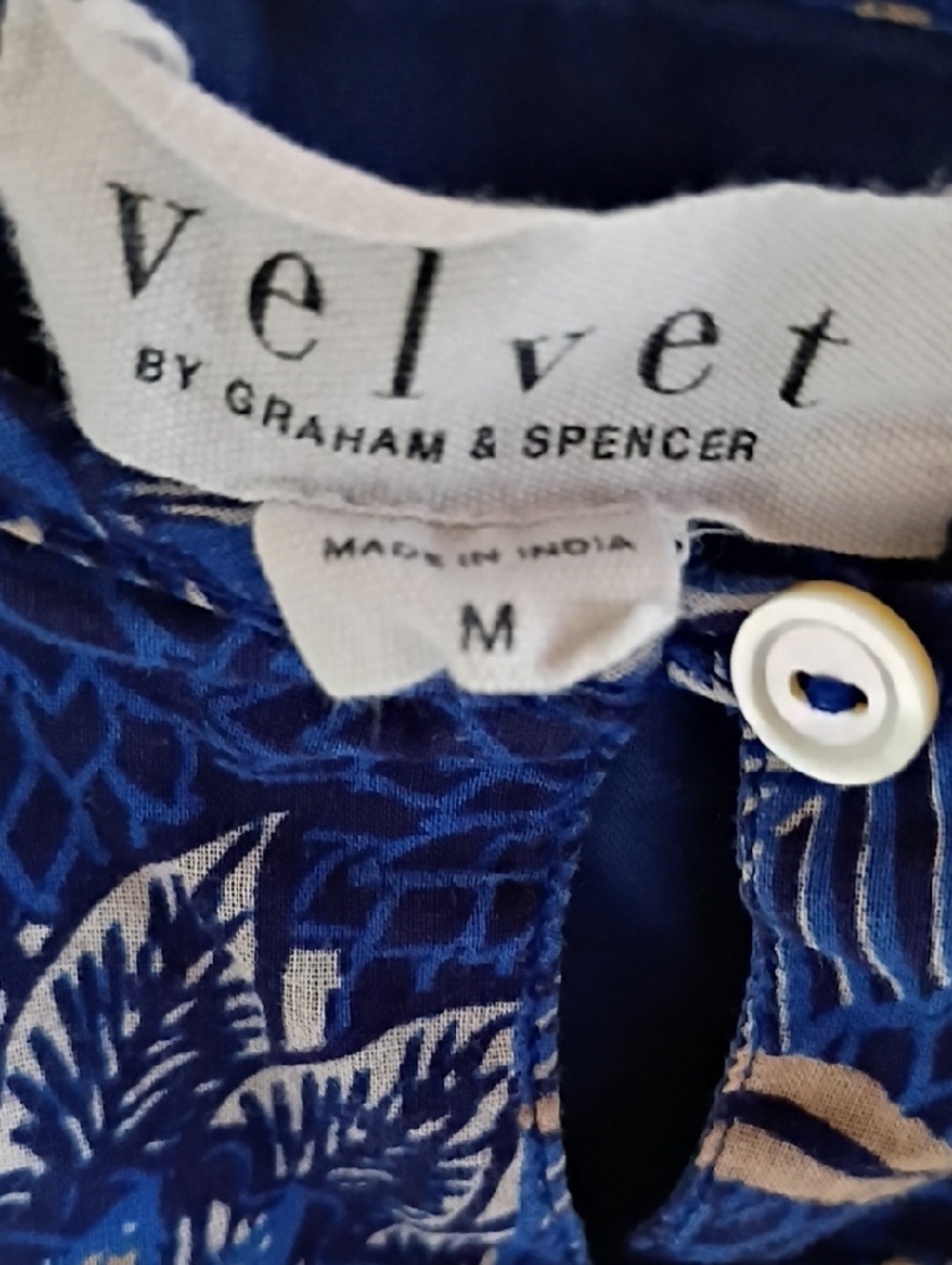 Velvet By Graham & Spencer Mini Dress Blue and Beige Floral Sleeveless Size M - Picture 4 of 11